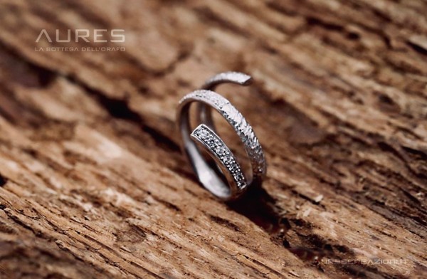 anello-spirale-di-diamanti-oro-bianco.jpg