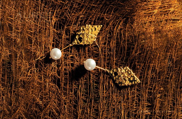 orecchini-Thor-oro-giallo-perle.jpg